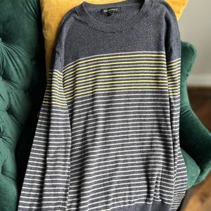 Banana Republic Sweater (Sz L)